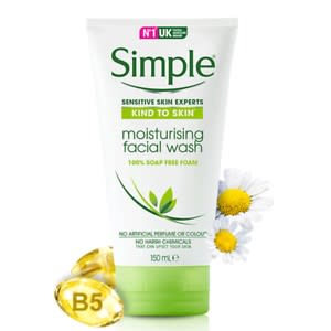 Simple Moisturising Facial Wash1.jpg