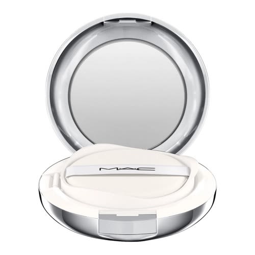 MAC Cosmetics Lightful C + Coral Grass SPF 50 PA.jpg