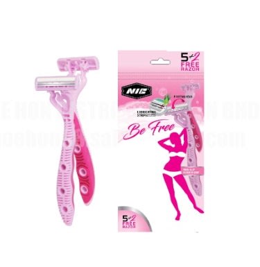 NIC Be Free Women Pivoting Disposable Razor -4.jpg