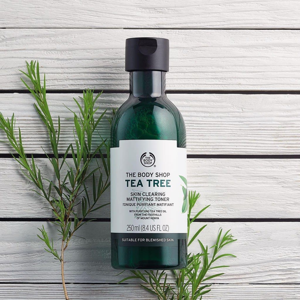 The Body Shop Tea Tree Skin Clearing Mattifying Toner -3.jpg