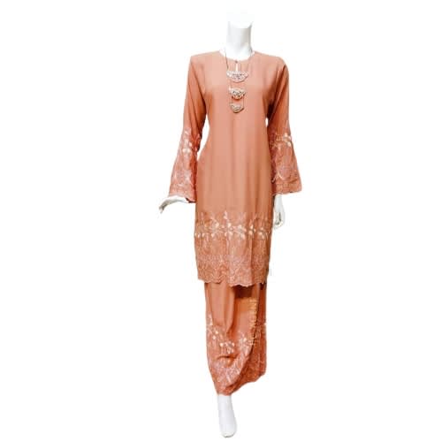 Kurung Sulam Kasih.jpg Kurung Sulam Kasih