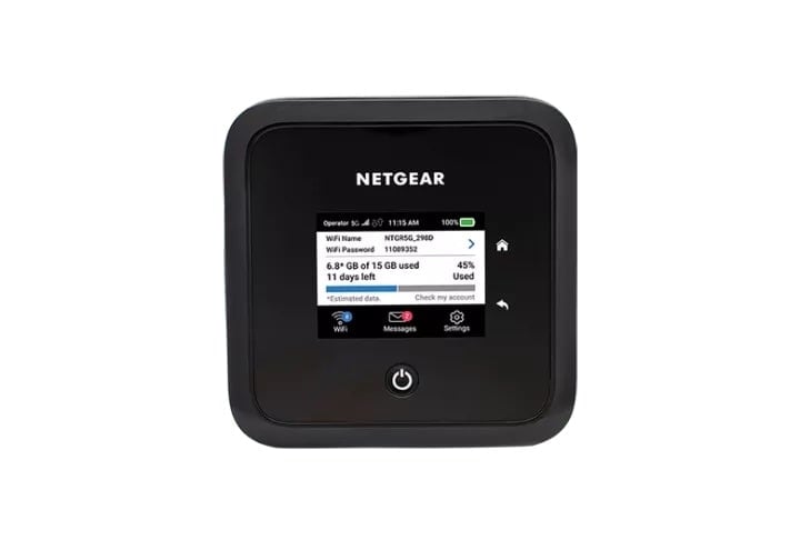NetGear Nighthawk M5 5G MR5200.jpg NetGear Nighthawk M5 5G MR5200