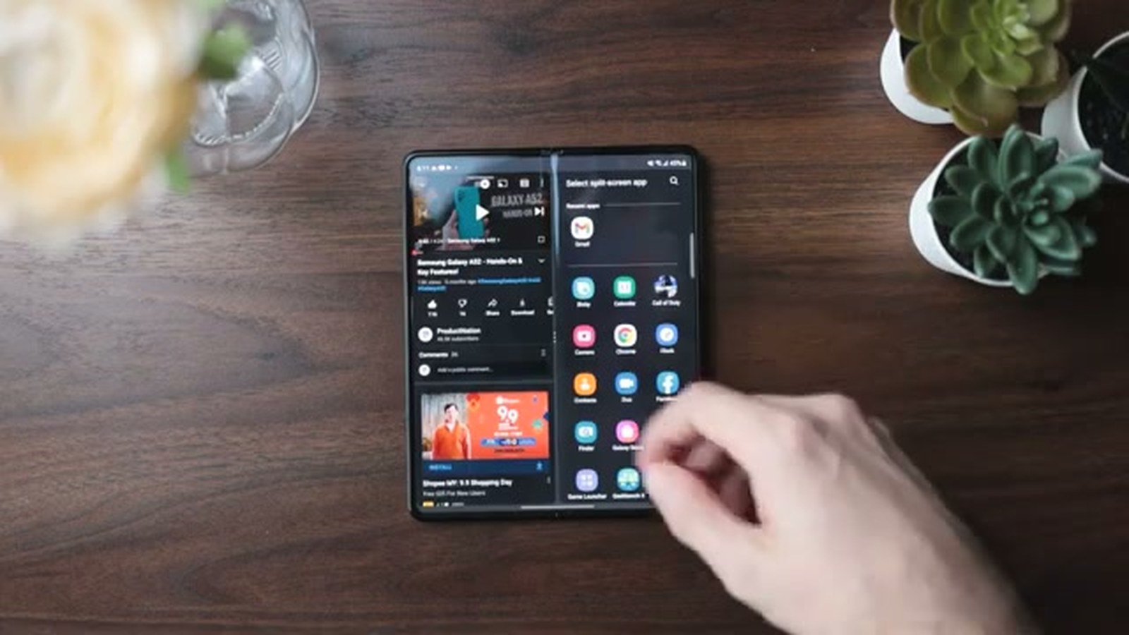 2021: three apps at once on the Fold3, the multitasking case we made in that first review. Frame from our video, September 2021. 2021: three apps at once on the Fold3, the multitasking case we made in that first review. Frame from our video, September 2021.