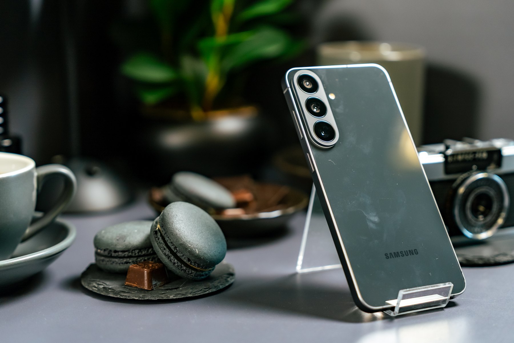 Graphite. Photo by ProductNation. Graphite. Photo by ProductNation.