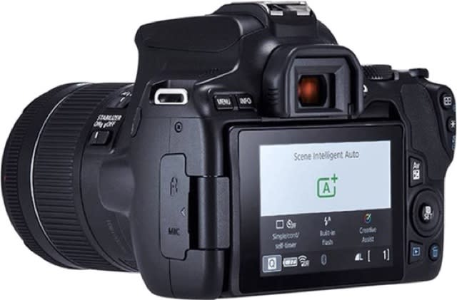 CANON EOS 250D 18-55mm1.jpg