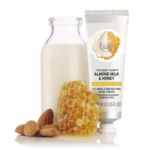 The Body Shop Almond Milk & Honey Calming & Protecting Hand Cream 30ml.jpg
