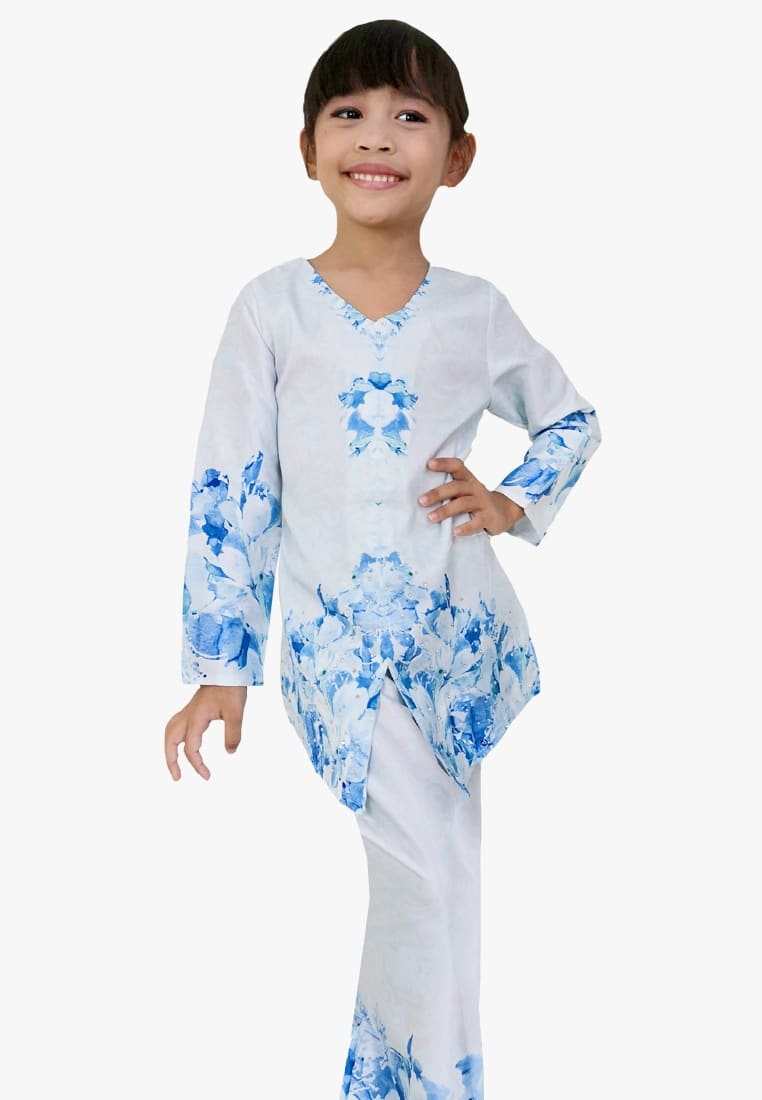 ZOE ARISSA Kebaya Moden Floral Printed Kids1.jpg