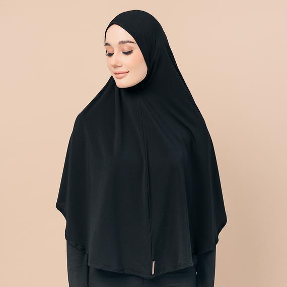 TUDUNG PEOPLE Najwa Sport Khimar – Black Edition.jpg