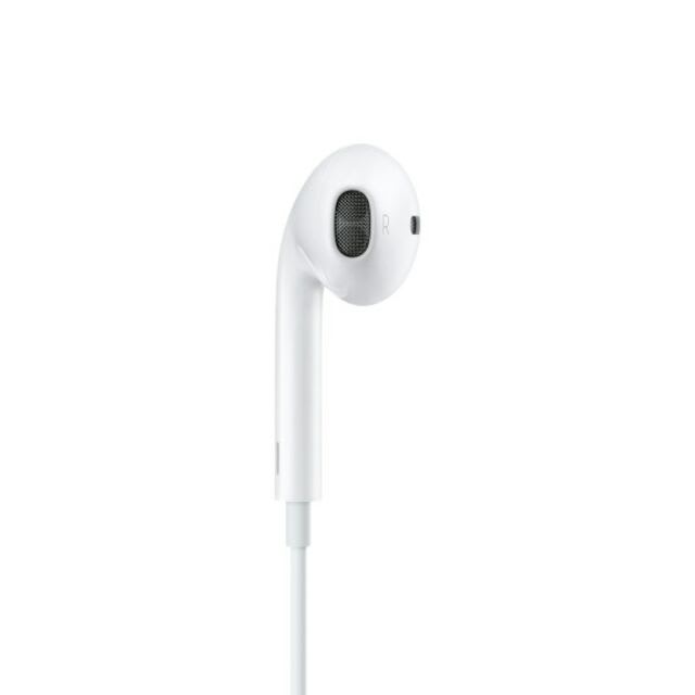 APPLE Earpods1.jpg