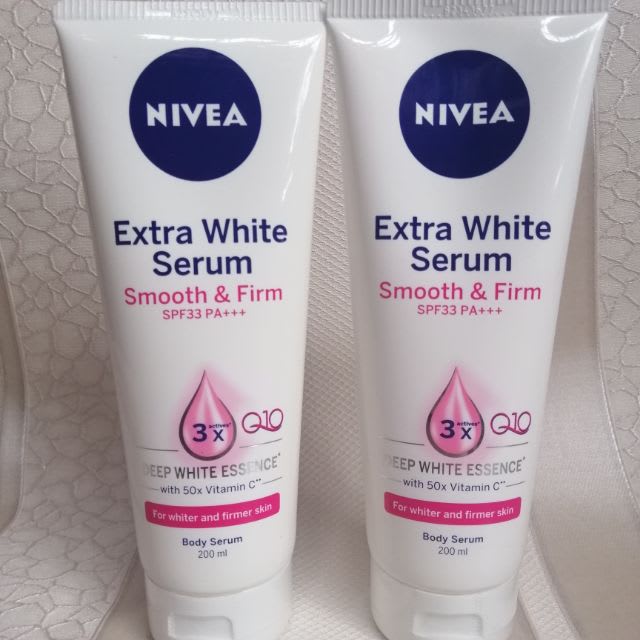 NIVEA Extra White Smooth & Firm Serum -4.jpg