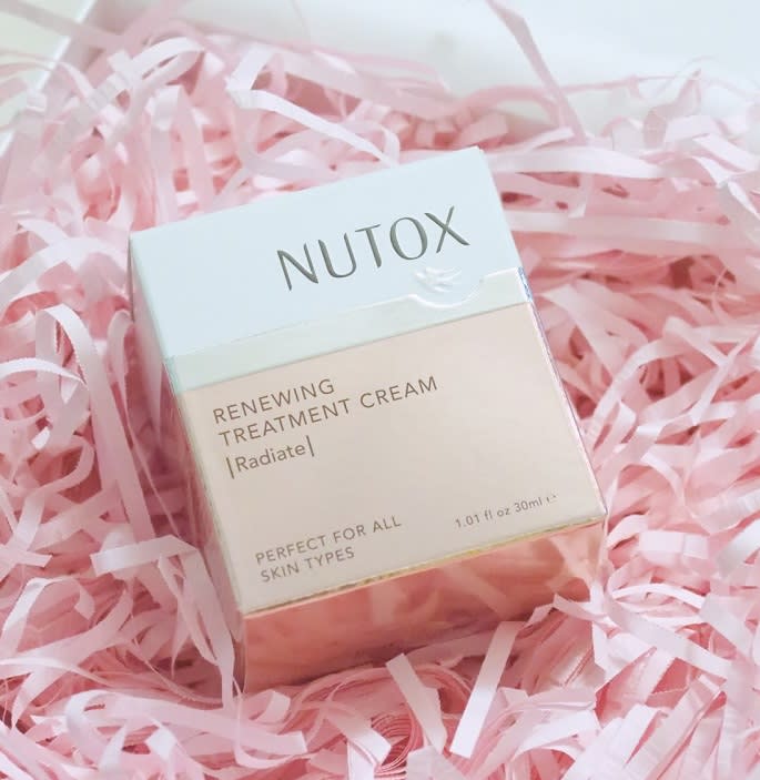 NUTOX Renewing Treatment Cream -3.jpg