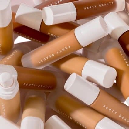 FENTY BEAUTY Pro Filt’r Soft Matte Longwear Foundation -4.jpg