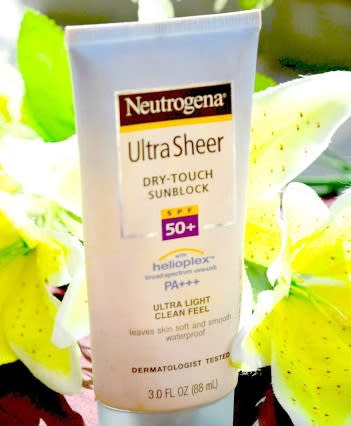 Neutrogena Ultra Sheer Dry-Touch Sunscreen -1.jpg