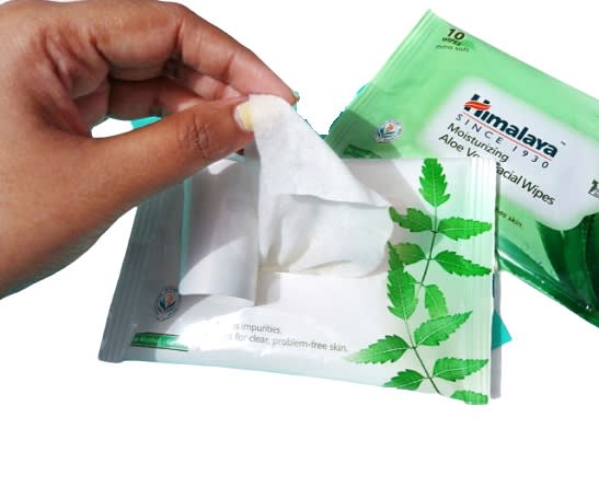 HIMALAYA Purifying Neem Facial Wipes (25s) -3.jpg