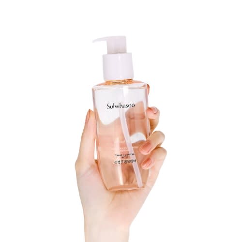 Sulwhasoo Gentle Cleansing Water Facial Cleanser -1.jpg