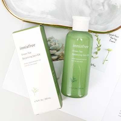 Innisfree Green Tea Balancing Skin Toner3.jpg