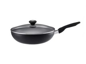 Non-stick Teflon frying pan with lid