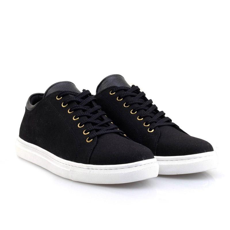 Guten Inc Simmons Sneakers.jpg