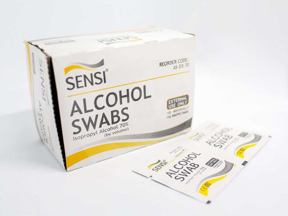 Sensi Alcohol Swabs (Isi 100 pcs).jpg