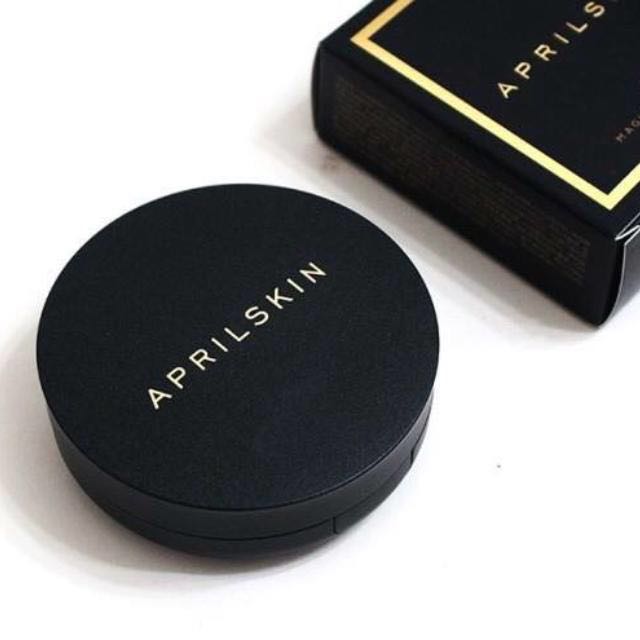 APRILSKIN Magic Snow Cushion Black 2.0 (15 gr) (1).jpg