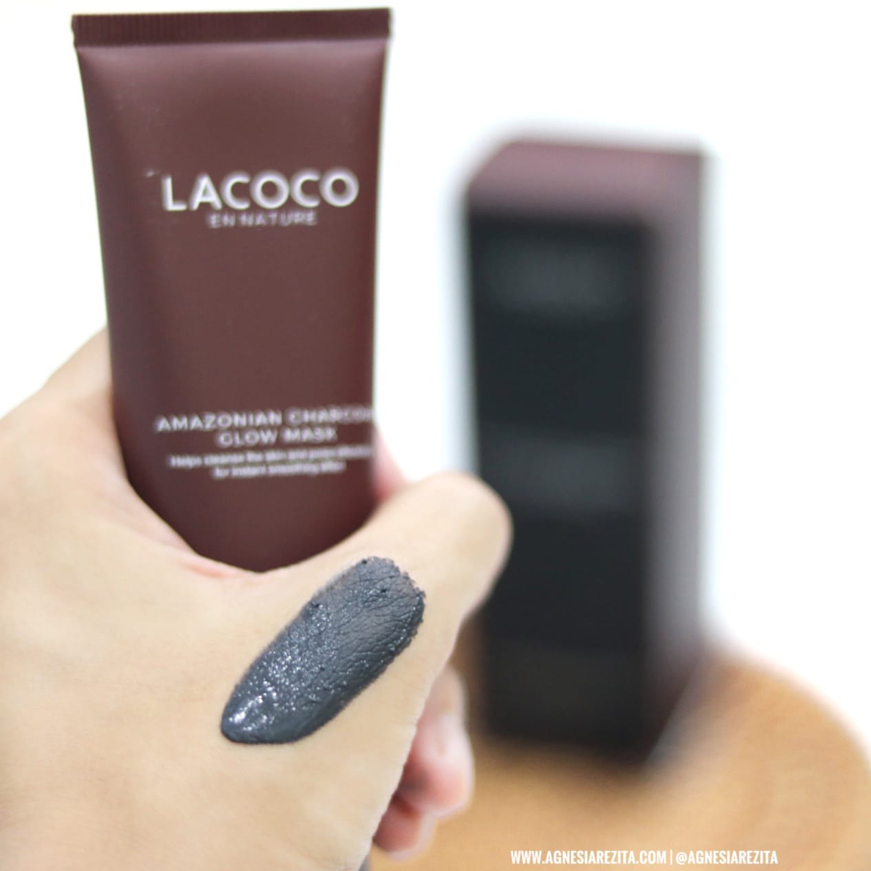 LACOCO Amazonian Charcoal Glow Mask-3.jpg