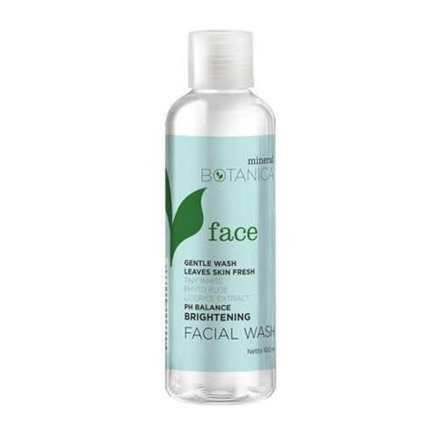 Mineral Botanica Brightening Toner (2).jpeg