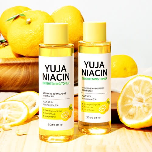 Some By Mi Yuja Niacin Brightening Toner (2).jpg