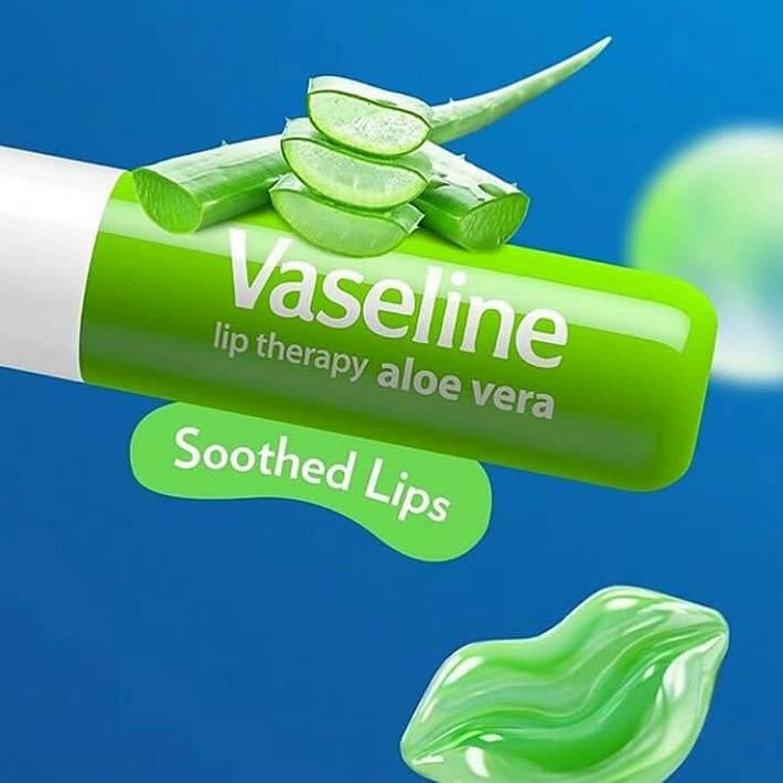 Vaseline Lip Therapy Aloe Vera-4.jpg