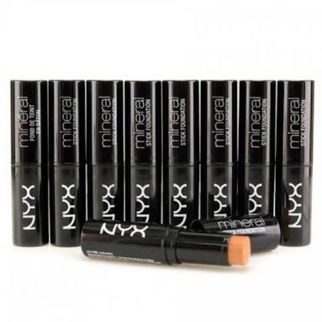 Nyx Mineral Stick foundation-2.jpg