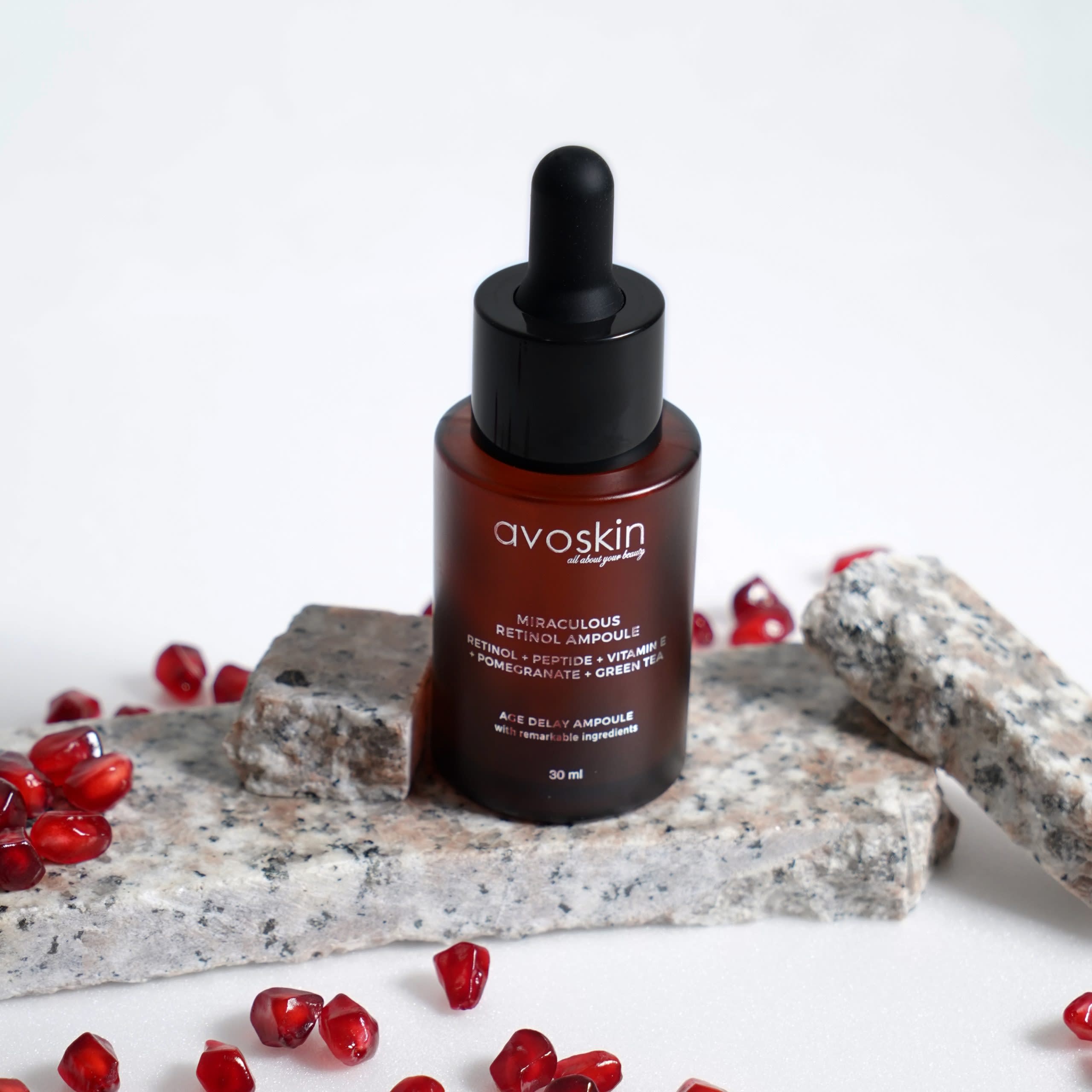 Avoskin Miraculous Retinol Ampoule-4.jpg