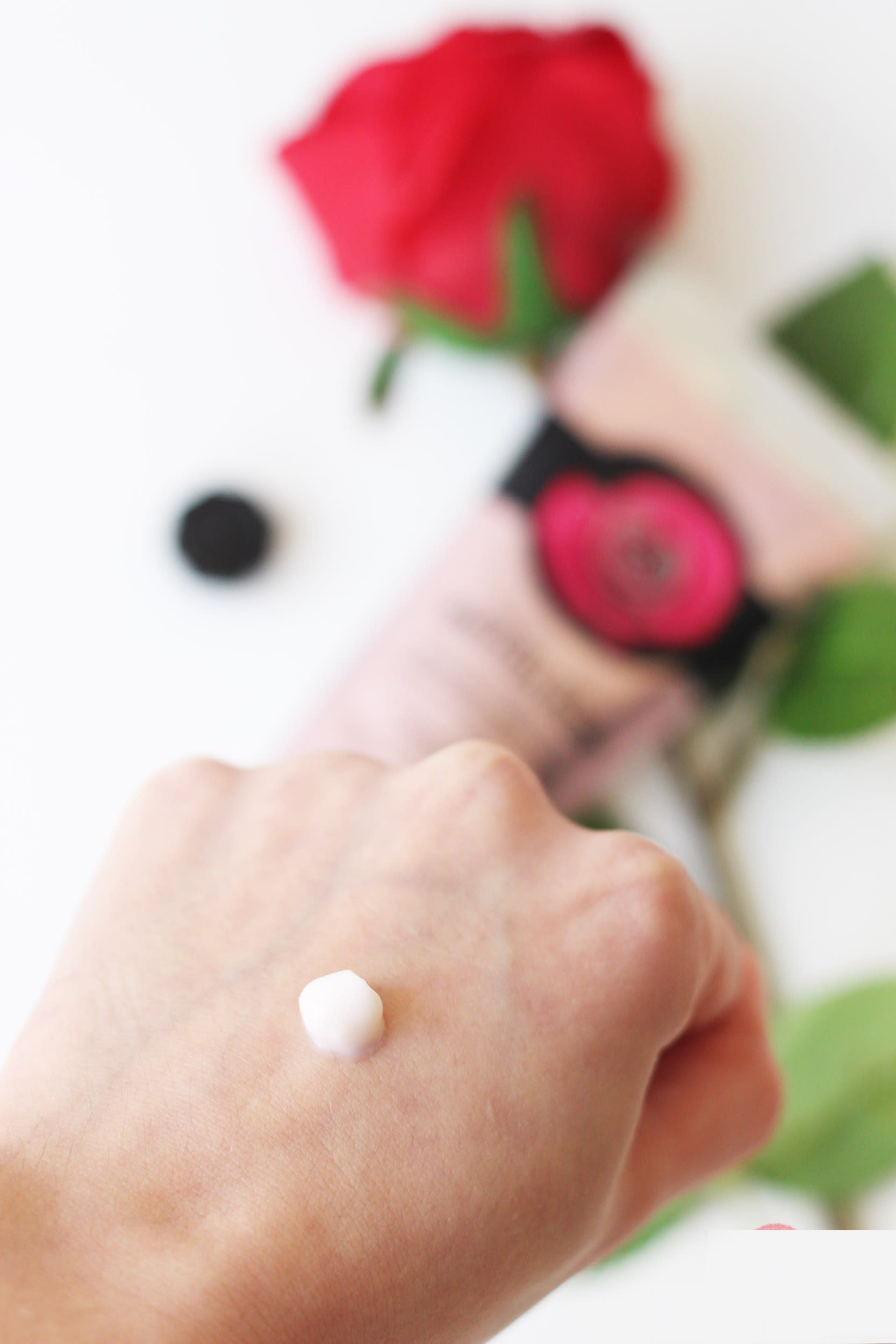 The Body Shop British Rose Hand Cream-4.jpg