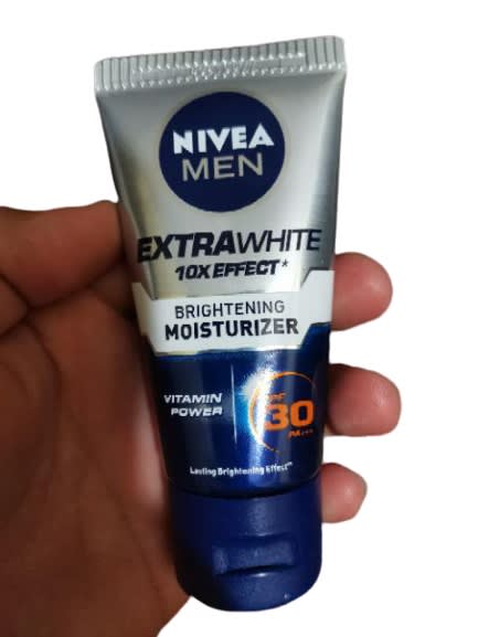 Nivea Men Extra White Moisturizer-4.jpg