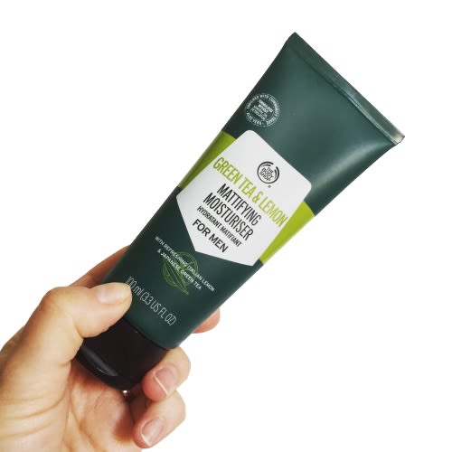 The Body Shop Mattifying Moisturizer Mens-3.jpg
