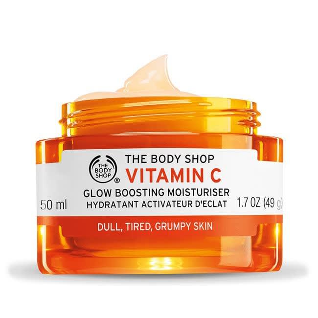The Body Shop Vitamin C Glow Boosting Moisturiser-1.jpg