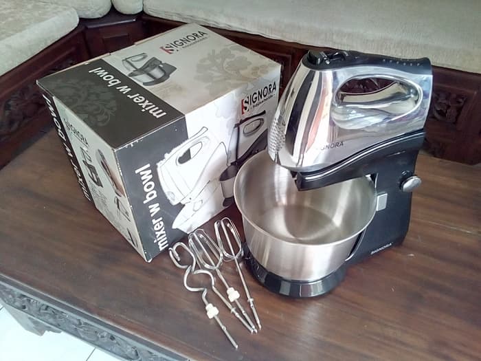 Signora Mixer W Bowl 1.jpg