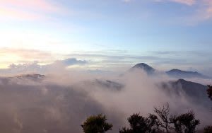 Kado Valentine dengan travelling bersama