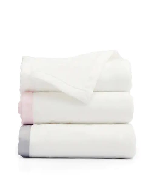 EVOLI ผ้าห่ม ขนาด 70 x 100 ซม. สีขาว-ครีม1.jpg