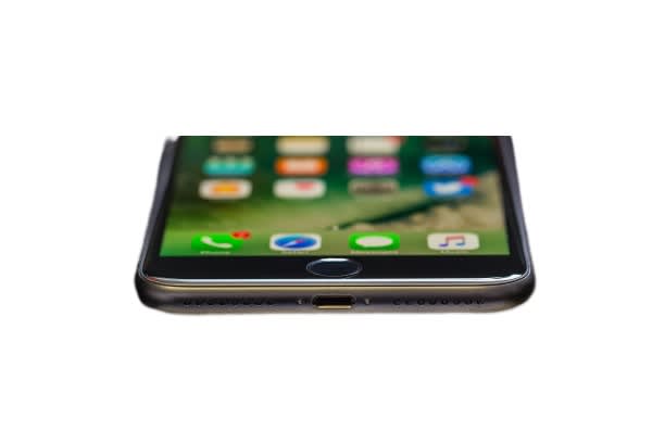 Apple iPhone 7-3.jpg