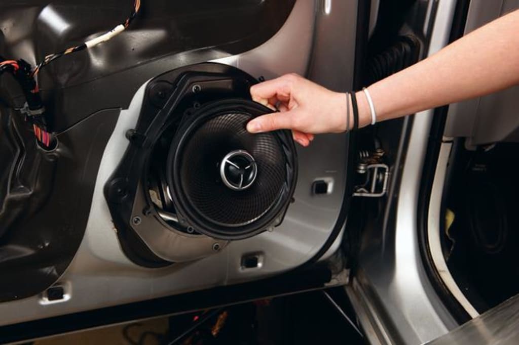 Musik Ngebass dengan 11 Speaker Mobil Terbaik di Indonesia (Update 2022)