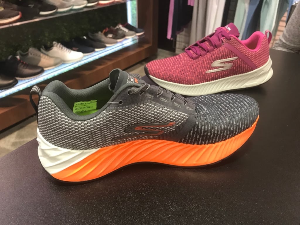 11 Rekomendasi Sepatu Skechers Terbaru & Terbaik 2024