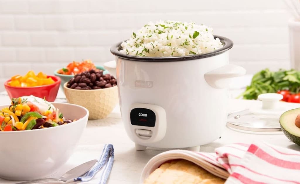 15 Rekomendasi Merk Rice Cooker Mini Terbaik 2024