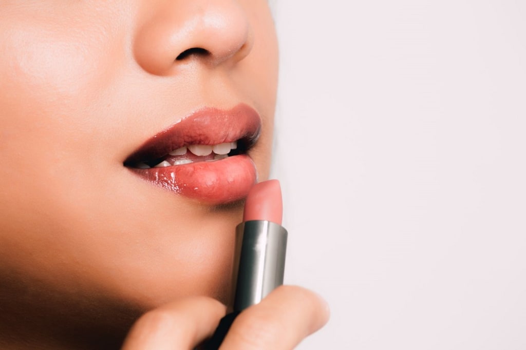 Lip Balm Untuk Bibir Kering Remaja 13 Lip Balm Terbaik untuk Remaja & Bibir Kering (Update 2021)