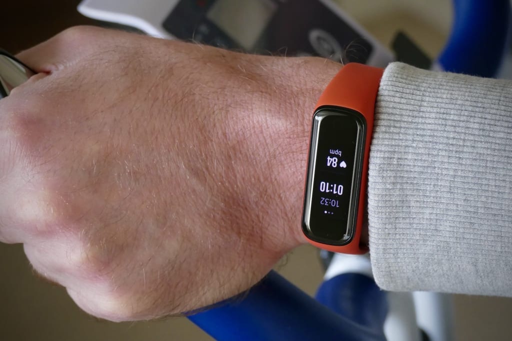 harga galaxy fit 2
