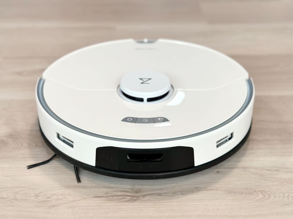 Roborock G10 Robot Vacuum & Mop Review: Worth Buying? (2024