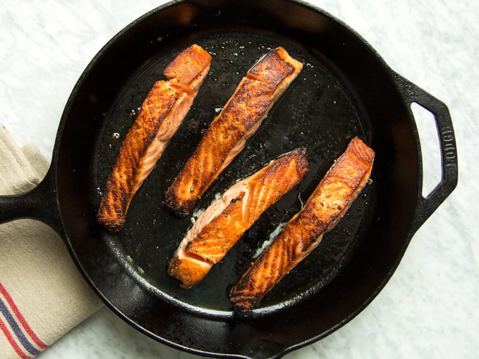 11 Merk Grill Pan yang Bagus dan Terbaik 2024