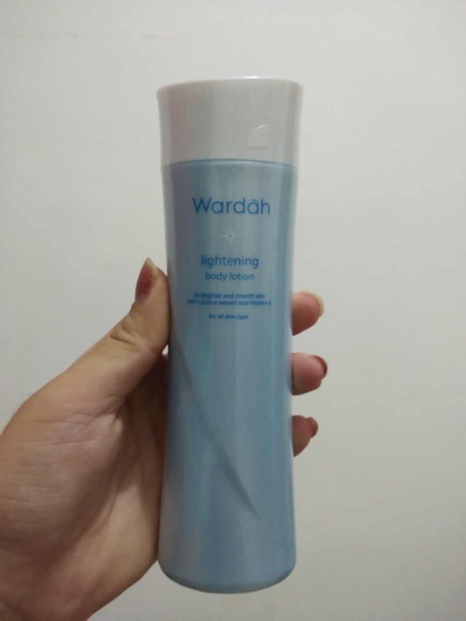 Wardah Cosmetics Lightening Body Lotion Harga & Review  