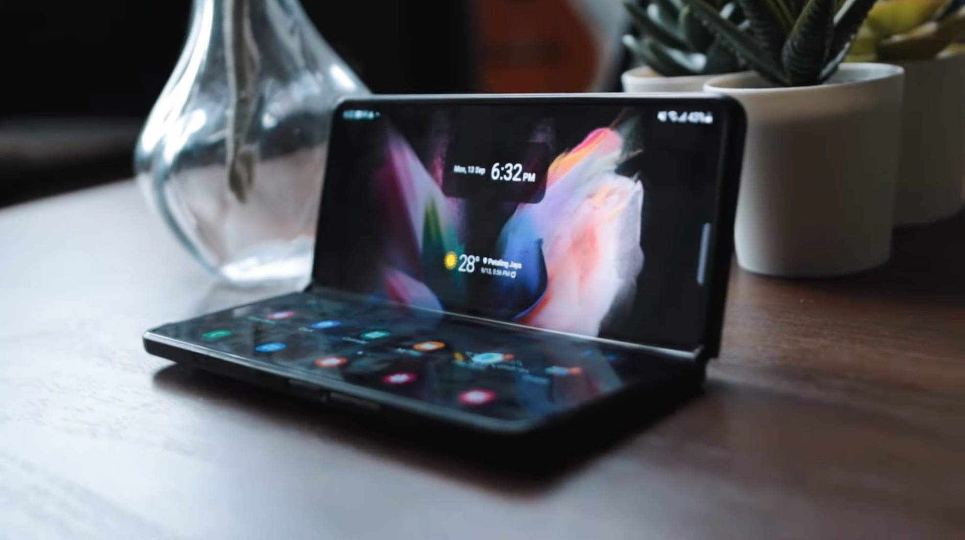 Samsung Galaxy Z Fold3 Review - malaysia.png