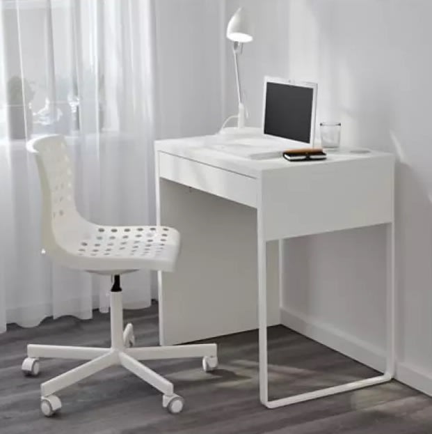 IKEA Micke Study Table