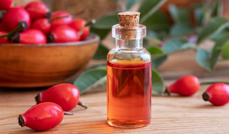 8-benefits-of-rosehip-oil-for-the-skin-large.jpg