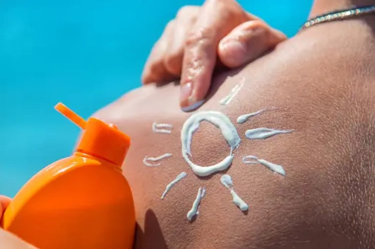 sunscreen sunblock oily skin.png